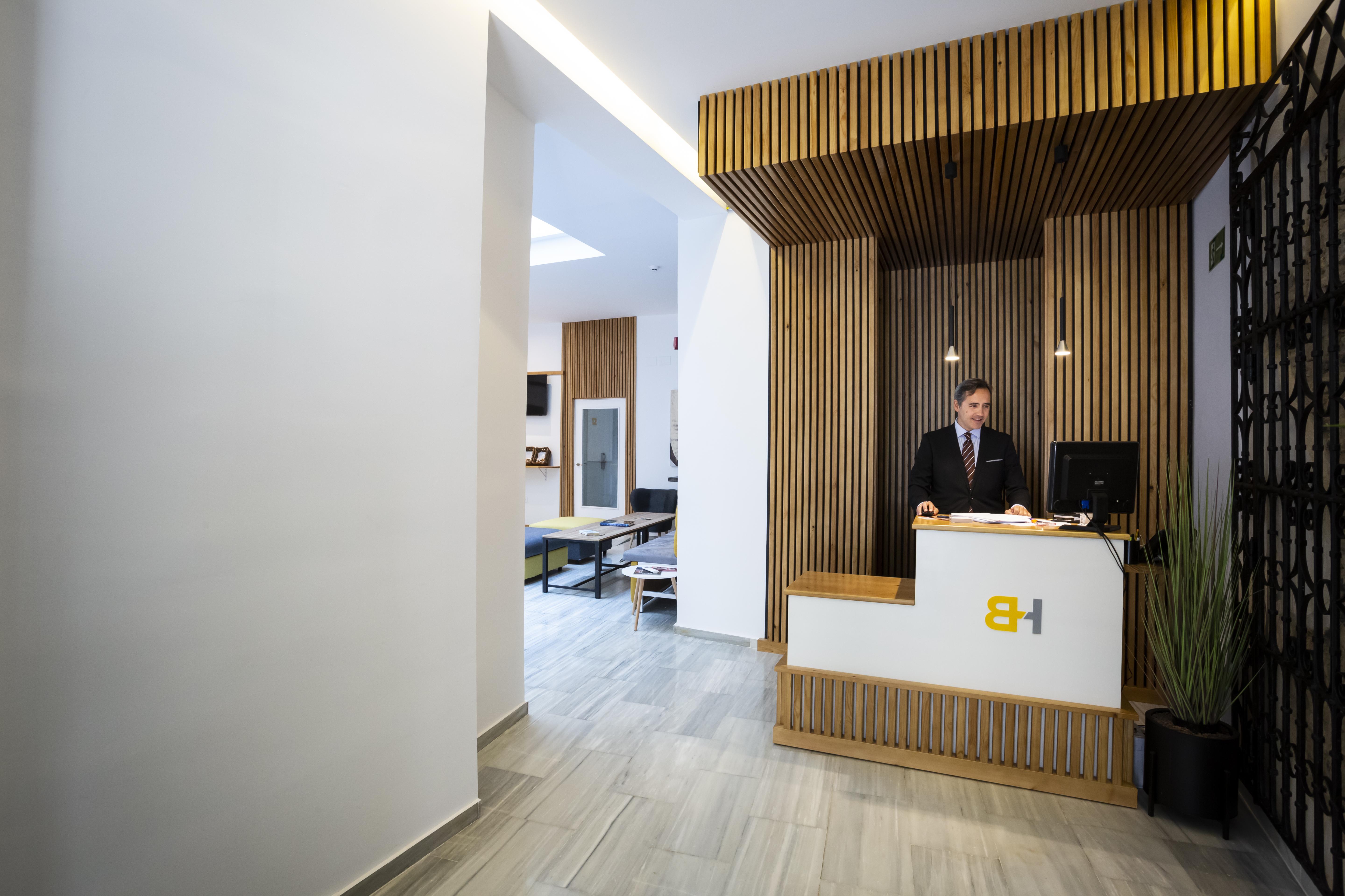 Basic Hotel Sevilla Catedral Dış mekan fotoğraf