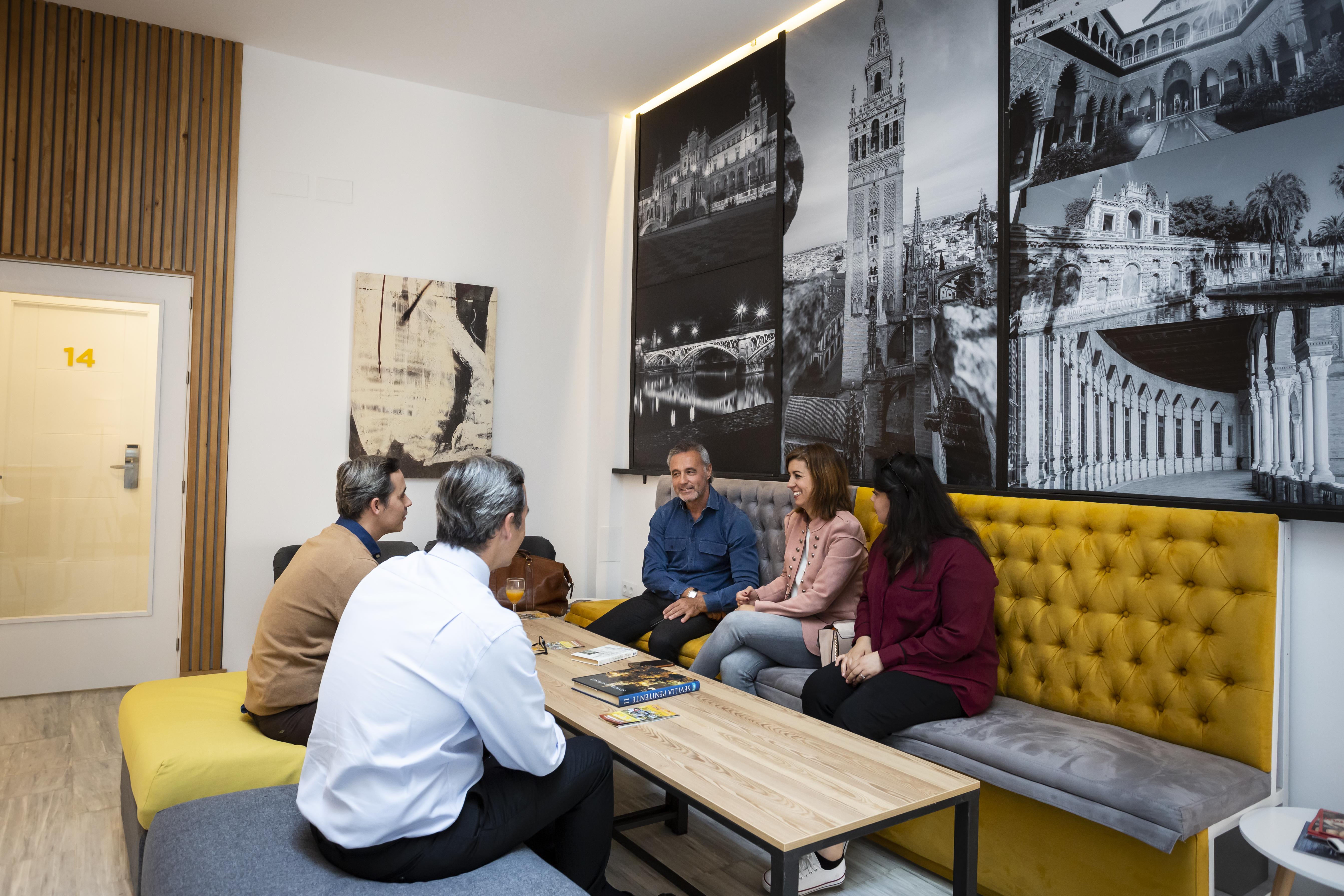 Basic Hotel Sevilla Catedral Dış mekan fotoğraf